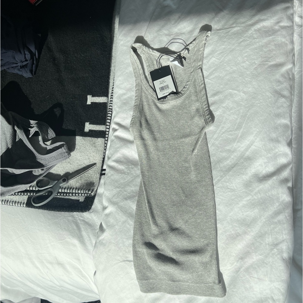 REDONE tank make an offer!